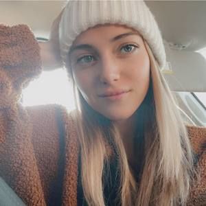 Meet your Posher, Briana